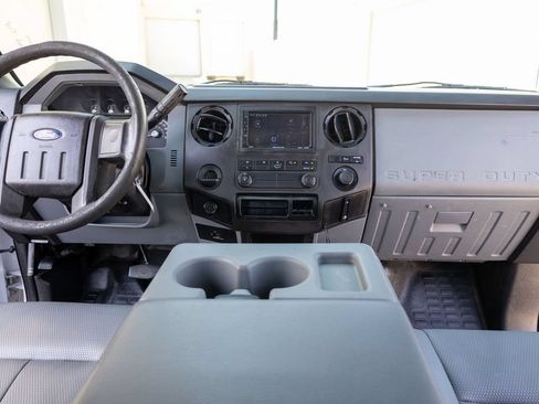 Used 2015 Ford F250 XL w/ Power Equipment Group RWD image 14