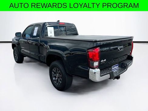 Used 2023 Toyota Tacoma SR5 AWD/4WD image 5