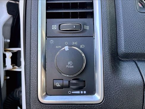 Used 2018 RAM 2500 Power Wagon w/ Luxury Group AWD/4WD image 16
