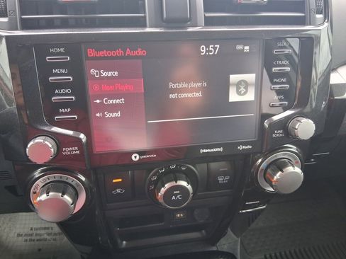 Used 2021 Toyota 4Runner Venture image 8