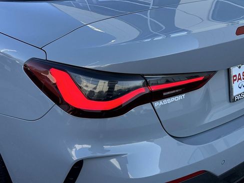 Used 2023 BMW 430i Convertible w/ M Sport Package image 9