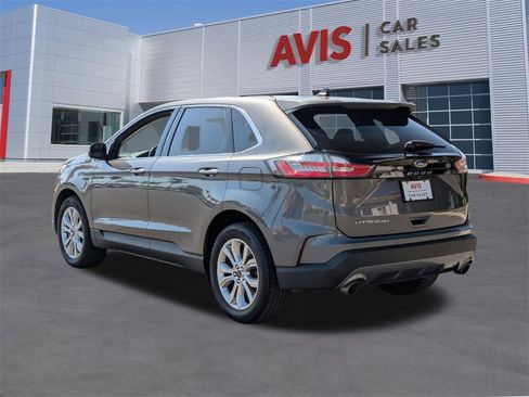 Used 2024 Ford Edge Titanium image 9
