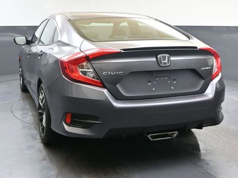 Used 2019 Honda Civic Sport image 4