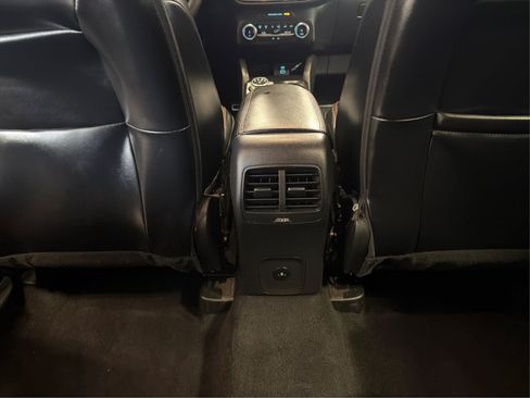 Used 2023 Ford Escape ST-Line FWD image 25