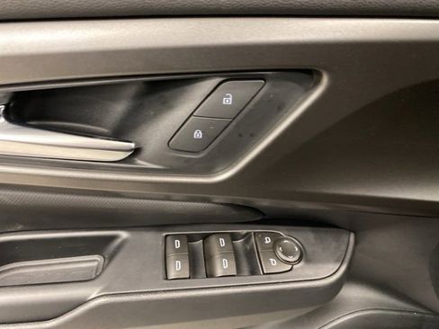 New 2026 Chevrolet Equinox EV LT image 24