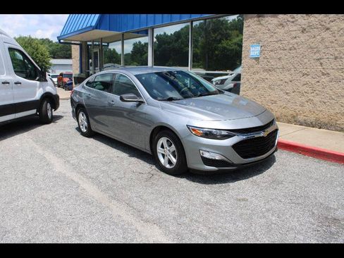 Used 2023 Chevrolet Malibu LS FWD image 1