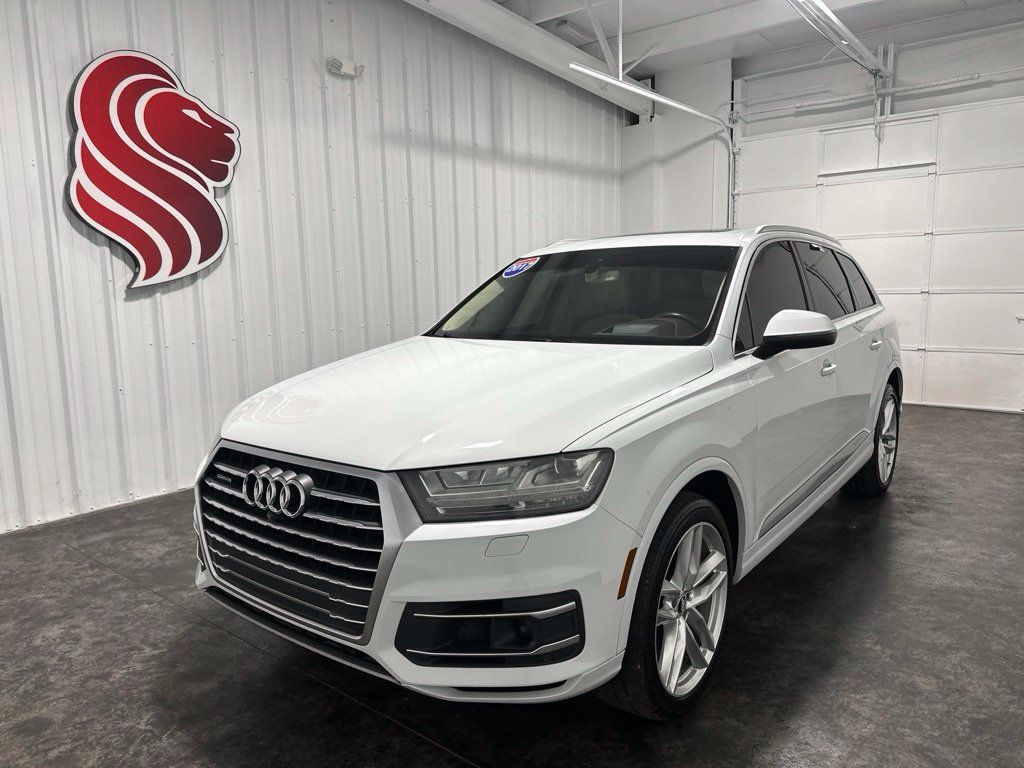 Used 2017 Audi Q7 3.0T Prestige AWD/4WD image 1