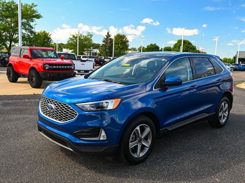 Used 2024 Ford Edge SEL w/ Convenience Package AWD/4WD image 9