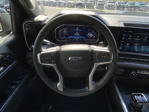 Used 2024 Chevrolet Silverado 1500 LT Trail Boss w/ Convenience Package II image 29