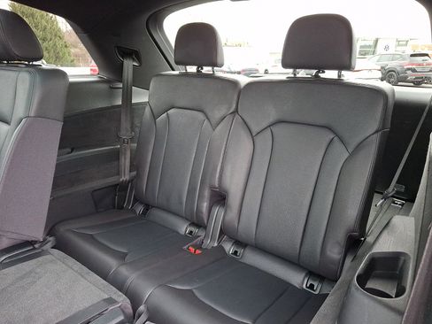 Used 2017 Audi Q7 3.0T Premium Plus image 11