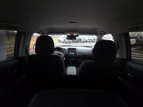 Used 2022 Mitsubishi Outlander Sport FWD image 12