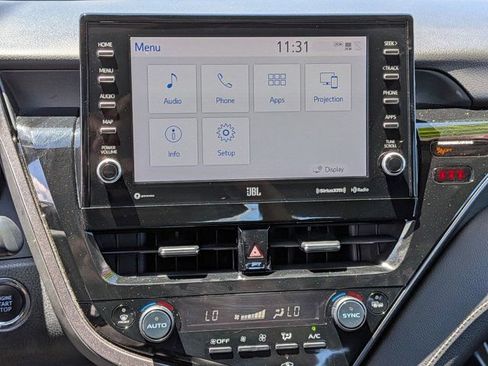 Used 2021 Toyota Camry XLE FWD image 20