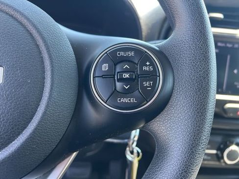 Certified 2022 Kia Soul LX image 16