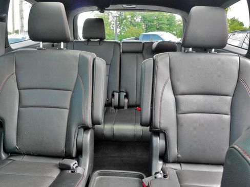 Used 2022 Honda Pilot Black Edition image 35