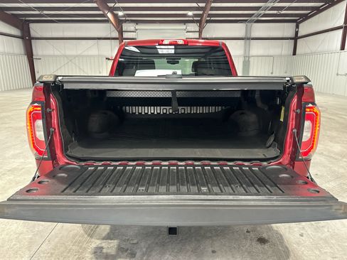 Used 2018 GMC Sierra 1500 SLT w/ SLT Premium Package image 5