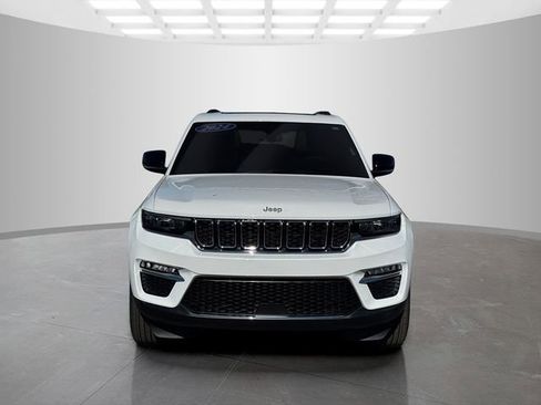 Certified 2024 Jeep Grand Cherokee Limited AWD/4WD image 2