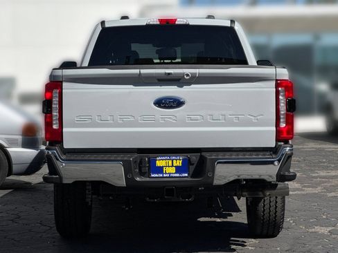 New 2026 Ford F250 Lariat w/ FX4 Off-Road Package AWD/4WD image 5