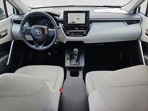Used 2026 Toyota Corolla Cross L FWD image 18
