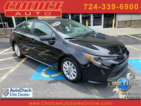 Used 2024 Toyota Corolla LE w/ LE Convenience Package FWD image 1