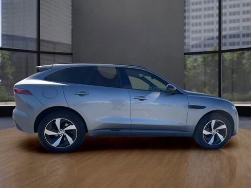 Used 2024 Jaguar F-PACE R-Dynamic S image 9