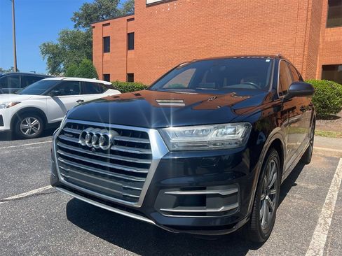 Used 2018 Audi Q7 3.0T Premium Plus AWD/4WD image 2