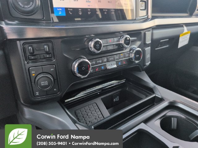 New 2026 Ford F350 Lariat w/ Black Appearance Package AWD/4WD image 17