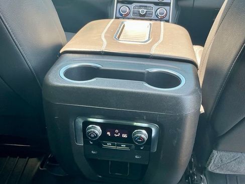 Used 2021 GMC Yukon XL Denali AWD/4WD image 36