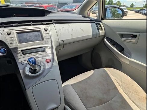 Used 2012 Toyota Prius Two FWD image 9