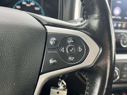 Used 2022 Chevrolet Colorado LT w/ Fleet Safety Package image 12