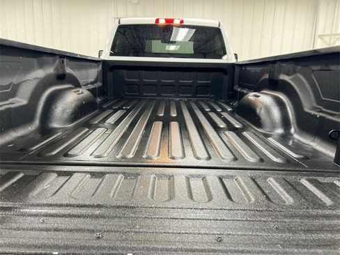 Used 2018 RAM 1500 Express image 21