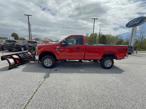 Used 2017 Ford F250 XL w/ Power Equipment Group AWD/4WD image 2