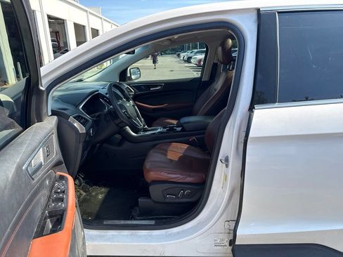 Used 2016 Ford Edge Titanium w/ Equipment Group 302A AWD/4WD image 7