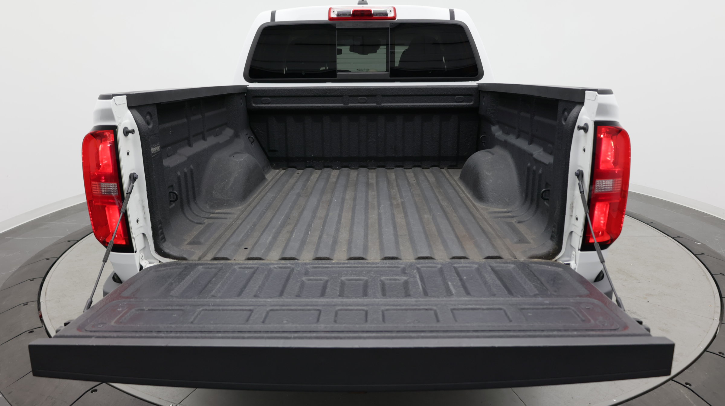 Used 2018 Chevrolet Colorado LT w/ Luxury Package, Chrome RWD image 31