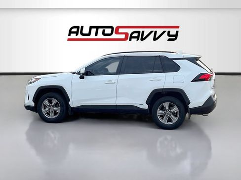 Used 2024 Toyota RAV4 XLE AWD/4WD image 4