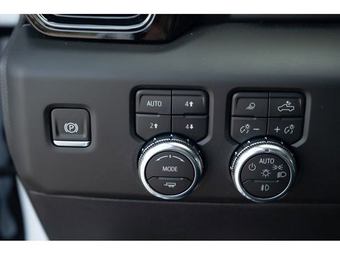 New 2026 GMC Sierra 1500 AT4 image 31