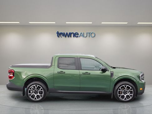 Used 2025 Ford Maverick Lariat w/ 4K Tow Package AWD/4WD image 6