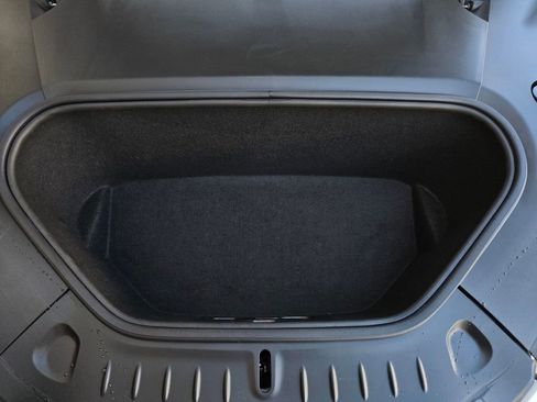 Used 2022 Tesla Model S AWD/4WD image 33