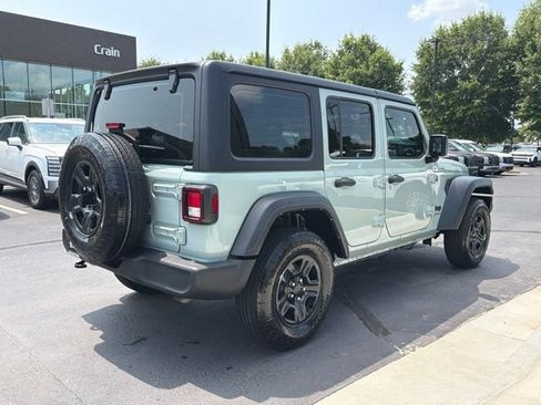 Used 2024 Jeep Wrangler Unlimited Sport AWD/4WD image 9