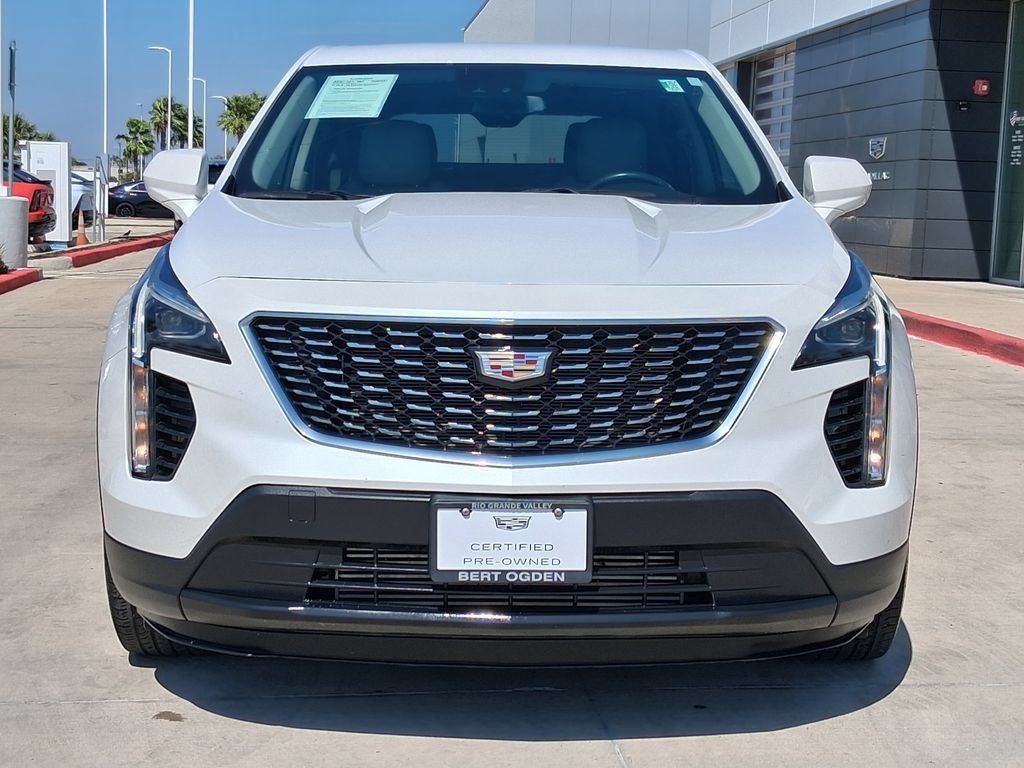 Used 2023 Cadillac XT4 Luxury FWD image 2