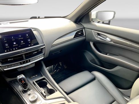 Used 2024 Cadillac CT5 Sport RWD image 21