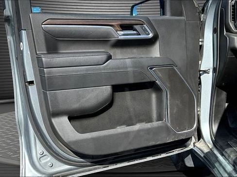 Used 2025 Chevrolet Silverado 1500 LT AWD/4WD image 20
