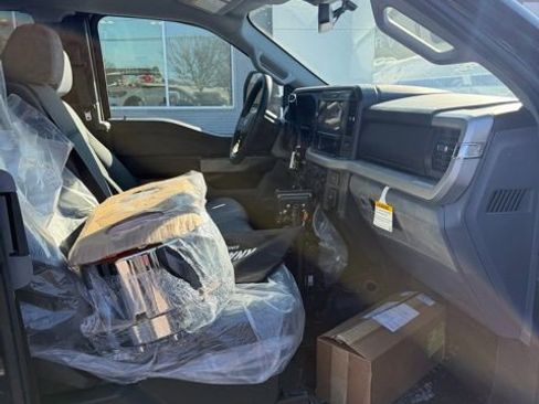 New 2026 Ford F550 4x4 Supercab Super Duty w/ XLT Value Package image 7