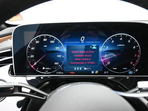 Used 2025 Mercedes-Benz E 350 Sedan image 18