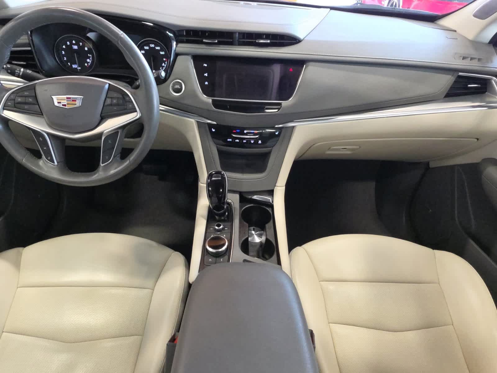 Used 2025 Cadillac XT5 Premium Luxury w/ Technology Package AWD/4WD image 30