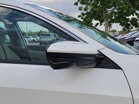 Used 2016 Honda Civic EX image 7