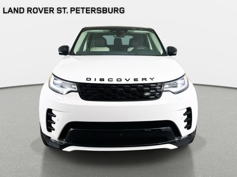 Used 2025 Land Rover Discovery Dynamic SE AWD/4WD image 2