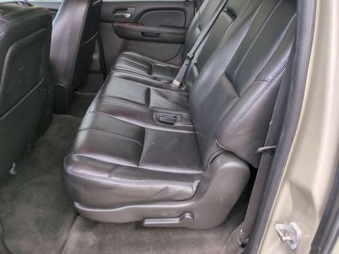 Used 2013 GMC Yukon XL SLT AWD/4WD image 26