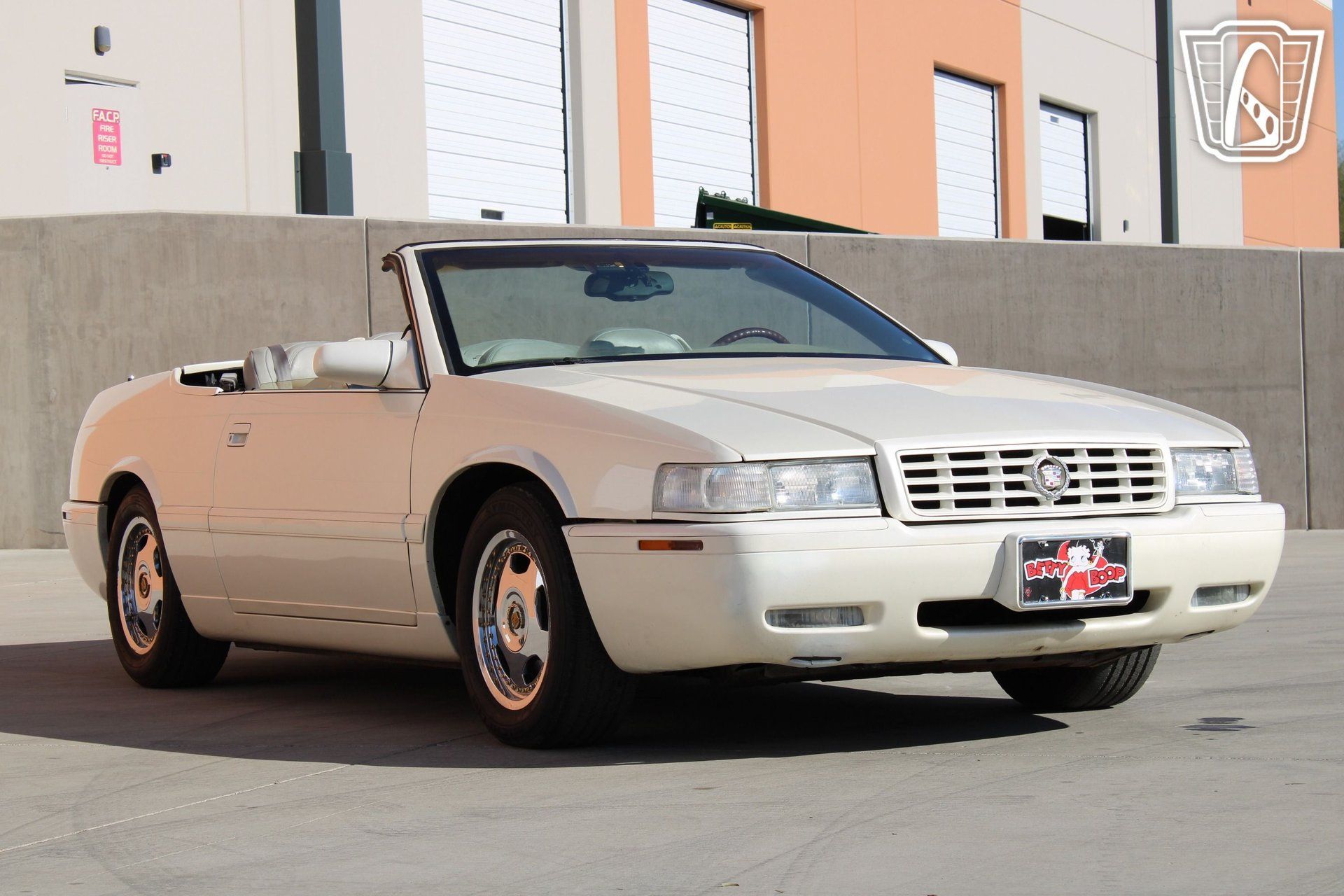 Used 2002 Cadillac Eldorado Touring w/ Preffered Equipment Group FWD image 29
