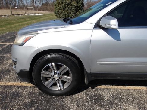 Used 2016 Chevrolet Traverse LT image 32