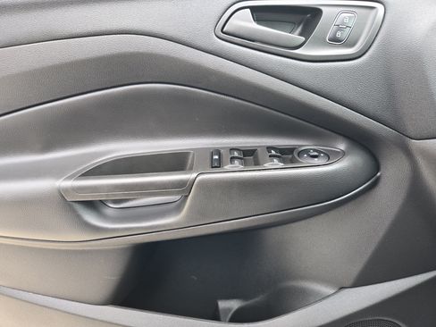 Certified 2018 Ford Escape S FWD image 17